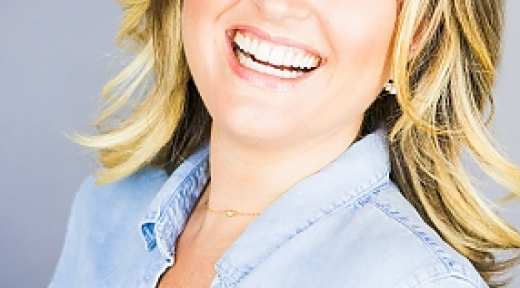 Ian Brown Photography  https://ianbrown.dphoto.com